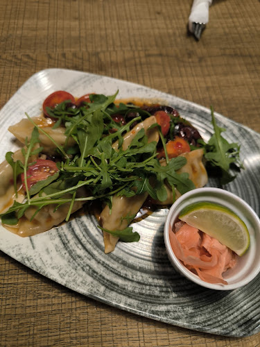 Comentarii opinii despre Уго