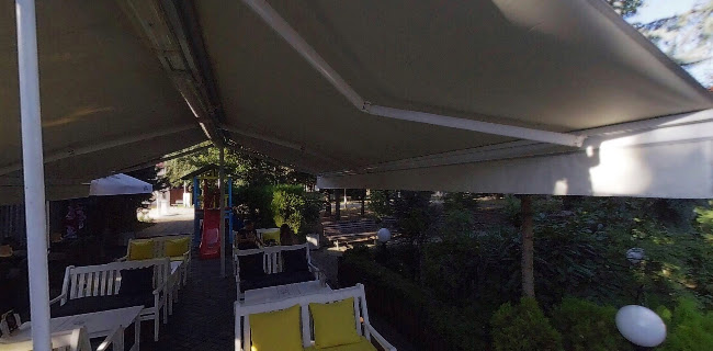 Gardens retro bar&café - Гастрономия и хотелиерство