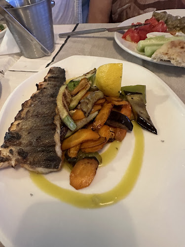 Simple Beach&Restaurant - Черноморец