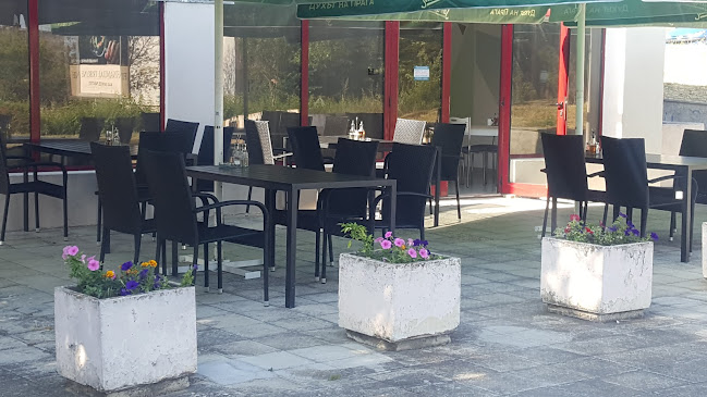 ресторант Мястото