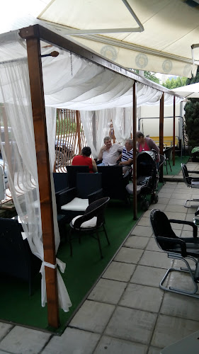 Кафе Фешън - Гастрономия и хотелиерство