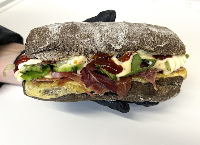 Дон Панино - Гастрономия и хотелиерство