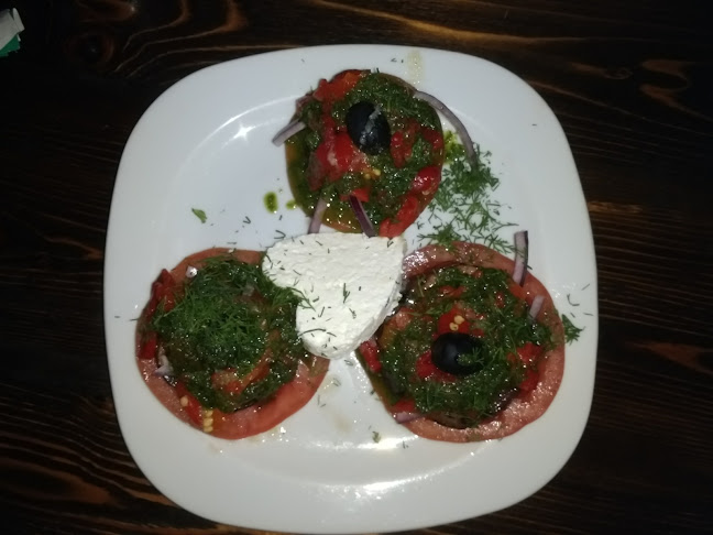 София център, ул. „Ген. Паренсов“ 25, 1000 София