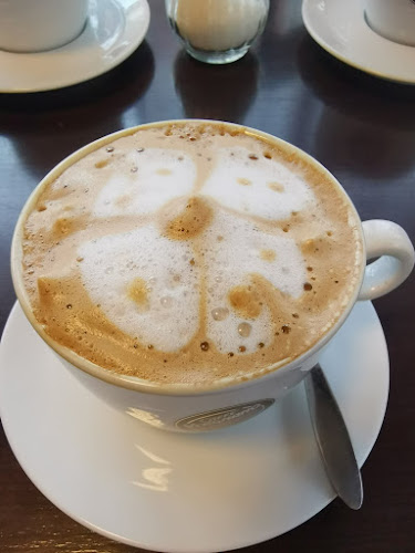 София център, ул. „Осогово“ 57, 1000 София