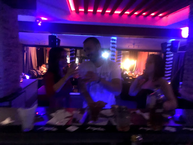 Варна, ул Д-р Железкова 4-16 Център за гуми и джанти до бензиностанция ОМВ ul. "Mir" 9010 Levski, 9010 Варна