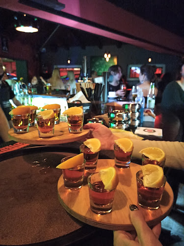 Pirin 75 - Гастрономия и хотелиерство