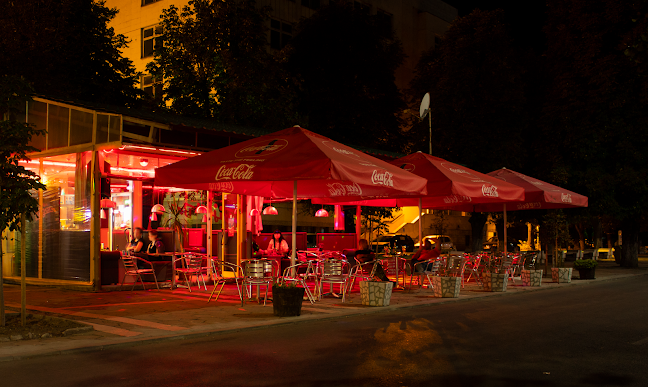 Opinii despre Бижу Бар - Bijou Bar în Мездра - Гастрономия и хотелиерство