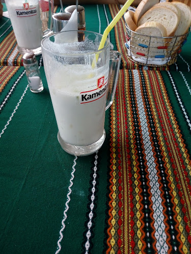 „Юнайт” - Гастрономия и хотелиерство