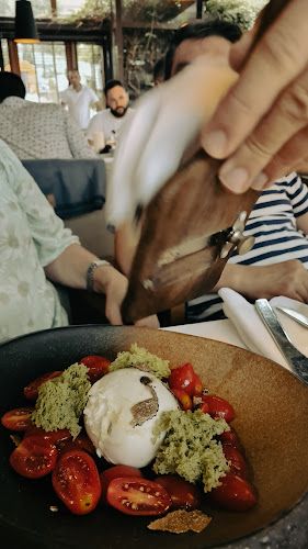 Cinecitta Osteria Italiana - Гастрономия и хотелиерство