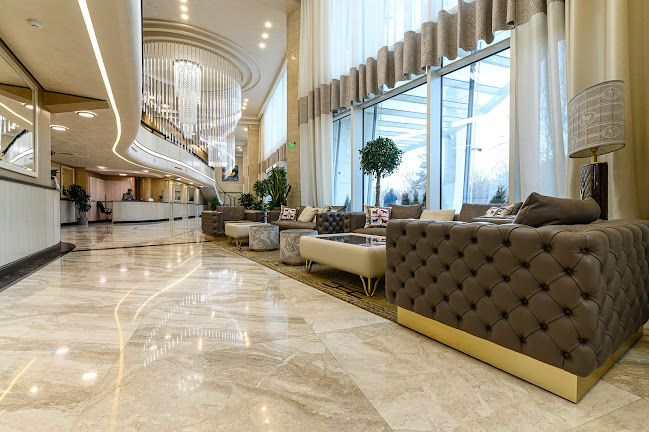 ж.к. Лозенец, пл. „Велчова завера“ 7, 1164 София