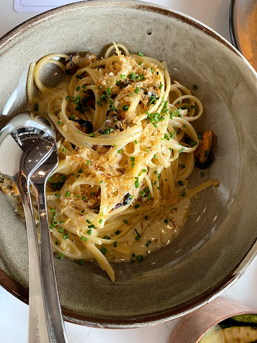 София център, бул. „Васил Левски“ Square, 1504 София