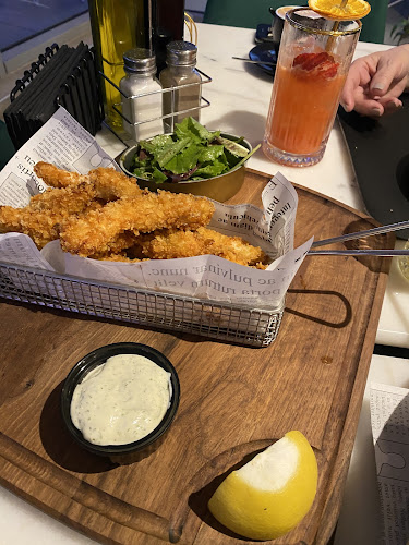 ЦентърРайон Централен, пл. Римски стадион 1, 4000 Пловдив