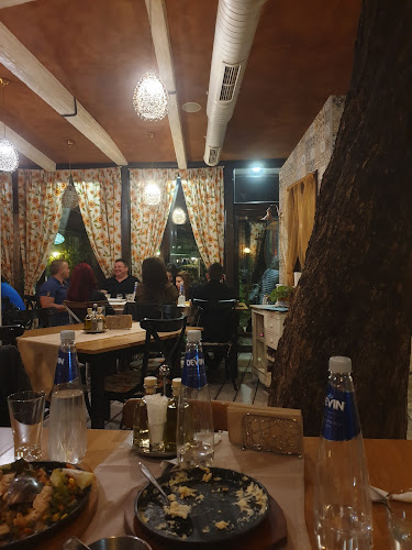 Ресторант Хъша - Гастрономия и хотелиерство