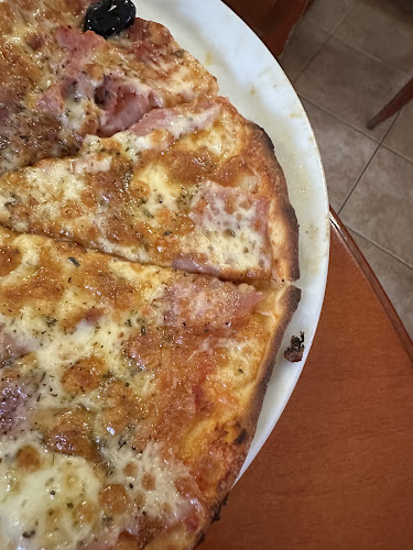 Opinii despre Vienna saloon Виенски салон în Чепеларе - Гастрономия и хотелиерство