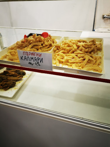 Базар „Чайка“ - Гастрономия и хотелиерство