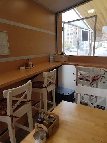 Бул. „Монтевидео пред, бл.414, 1000 София