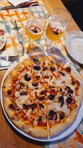 Пицария „Италия“ - Гастрономия и хотелиерство