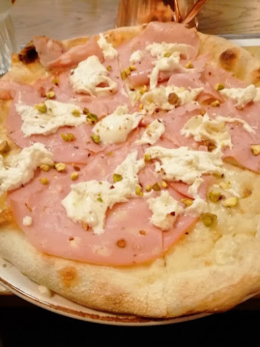 Opinii despre Пицария La Bicicletta Trattoria în София - Гастрономия и хотелиерство