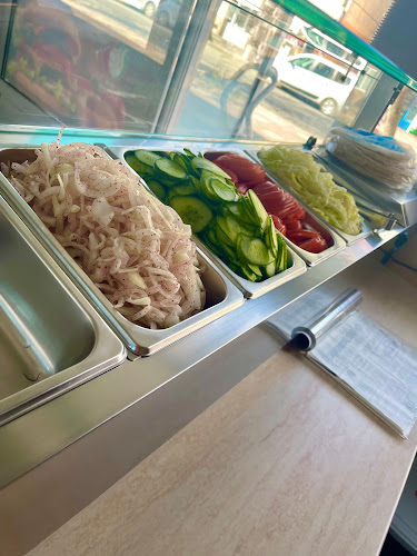 Day and Night Döner - Момчилград