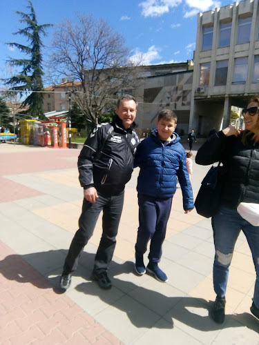 Център, ул. „Училищна“ 7, 4230 Асеновград