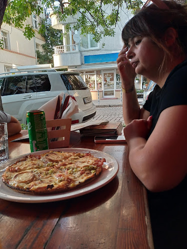 ж.к. Яворов, ул. „Цар Иван Асен II“ 38, 1000 София