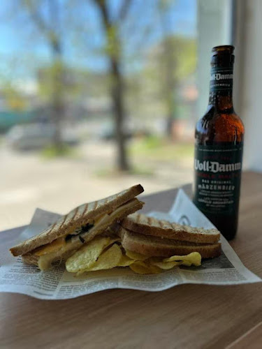 Comentarii opinii despre Магазин”До Метрото”