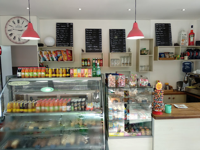 Фреш бар кафе "CoffeeIN" - Гастрономия и хотелиерство