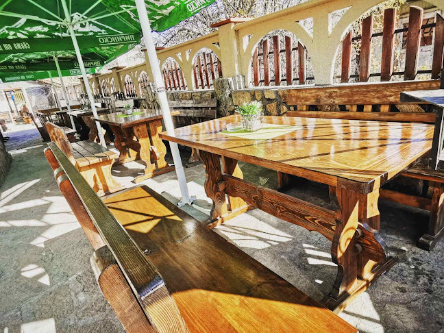 Пицария "Танита", град Девня, област Варна - Гастрономия и хотелиерство