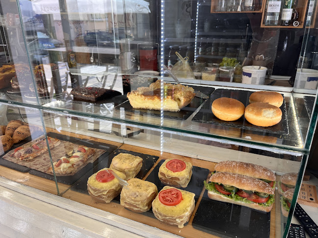 Wake & Bake cafè and eatery - Гастрономия и хотелиерство