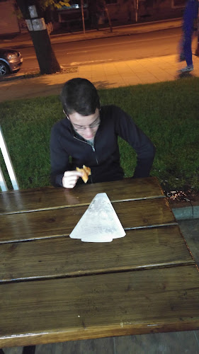 Opinii despre Закусвалния New York în Кърджали - Гастрономия и хотелиерство