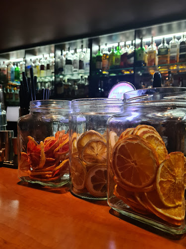 Sq. P. R, бул. „Пенчо Славейков“ 7А, 1000 София