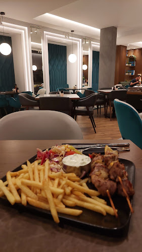 Opinii despre Тон Бонбон Рива Център - ресторант и детски център în Пловдив - Гастрономия и хотелиерство