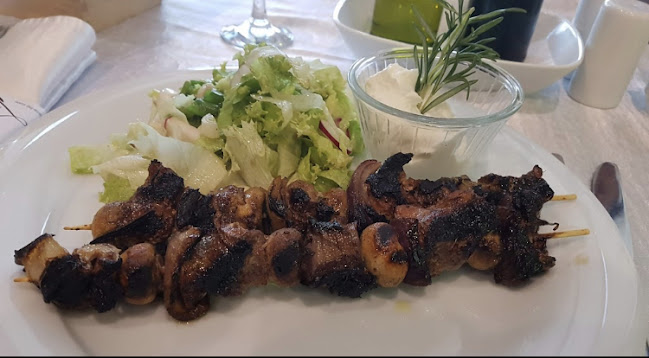 Лайла Фешън кукинг - Гастрономия и хотелиерство