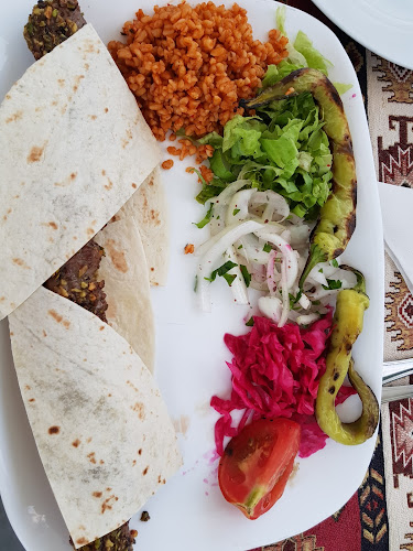 Opinii despre Antik Restaurant - Ресторант Антик în Пловдив - Гастрономия и хотелиерство