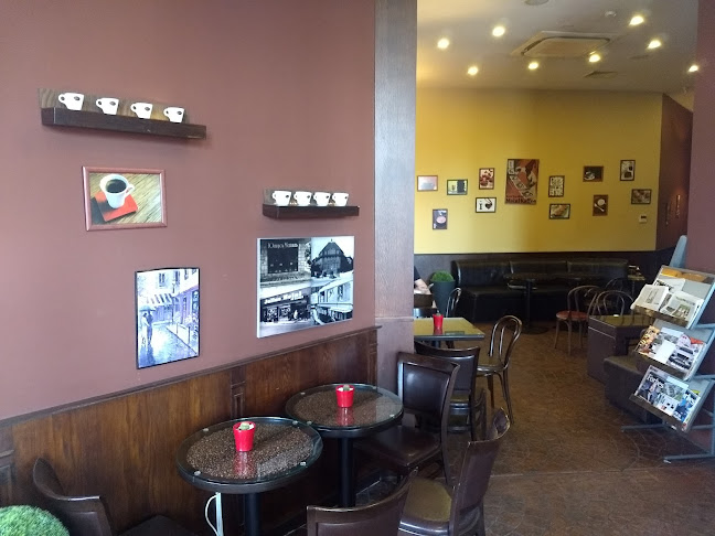 West Café/ Уест Кафе Пловдив - Гастрономия и хотелиерство