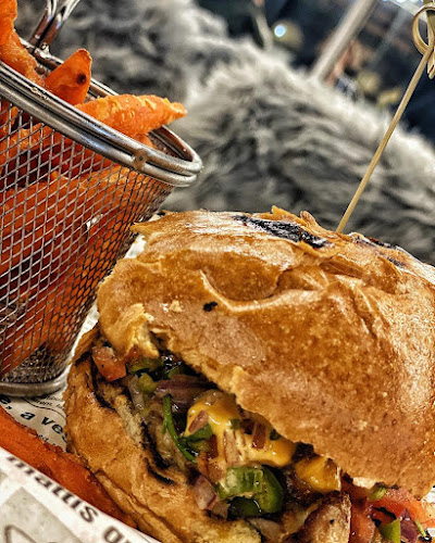 Comentarii opinii despre Container Bar & Seafood Burgas