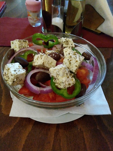 Ресторант Приятели - Гастрономия и хотелиерство