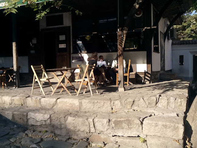 Кафе-клуб Старинно - Гастрономия и хотелиерство