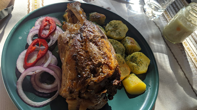 Център, ул. „Драган Йотов“ 1, 2161 Правец