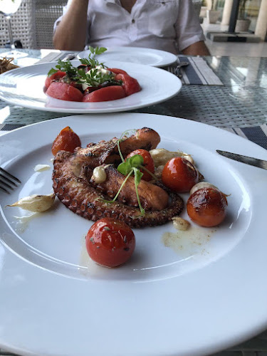 Бургас Център, ул. „Княз Александър Батенберг“ 2, 8000 Бургас