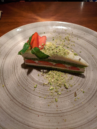 улица „Христо Белчев“ 20, ул. „Солунска“ 14, 1000 София