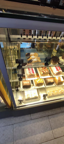 Opinii despre Сладкарница КОЛАКОВ în Асеновград - Гастрономия и хотелиерство