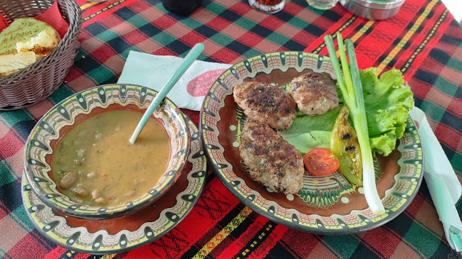 ул. „Търговска“ 1, 2777 Добринище