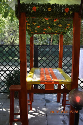 Сладкарница "Усмивка" - Гастрономия и хотелиерство