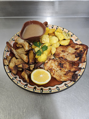 Ресторант Момчилова крепост - Градът