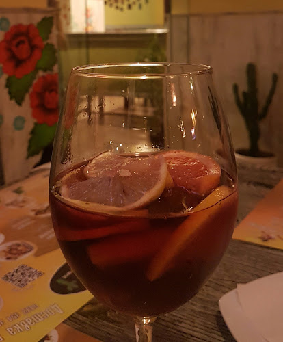 Мексикански ресторант "Сомбреро" - Гастрономия и хотелиерство