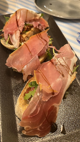 "Густо" - Гастрономия и хотелиерство