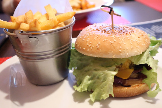 Куинс пъб Банско - Банско