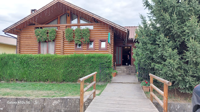 Пицария "Дървената къща" - Гастрономия и хотелиерство