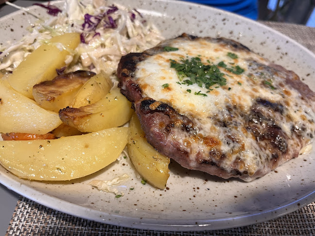 При Иван - Гастрономия и хотелиерство